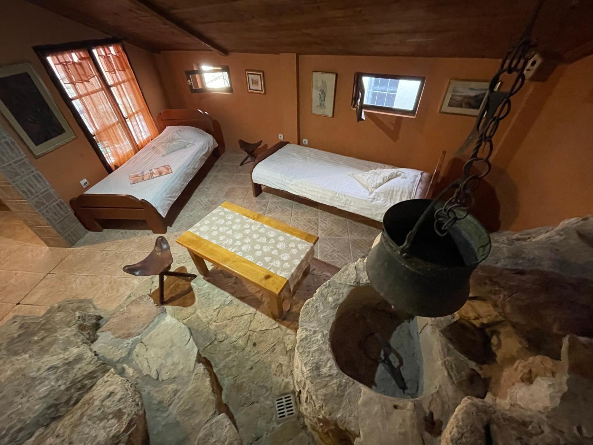 Cave Apartment Virpazar Exterior foto